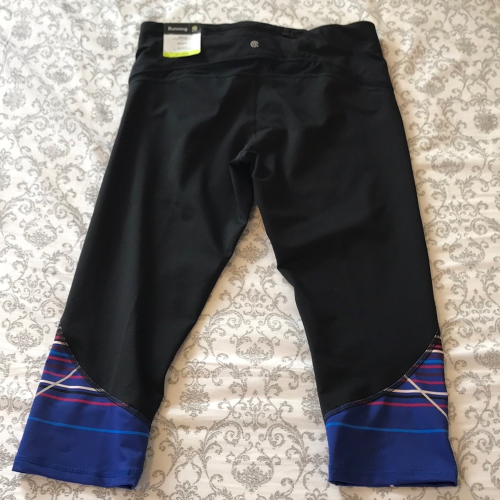 🌻 NWT Champion Running Capris 20” - Picture 4 of 5
